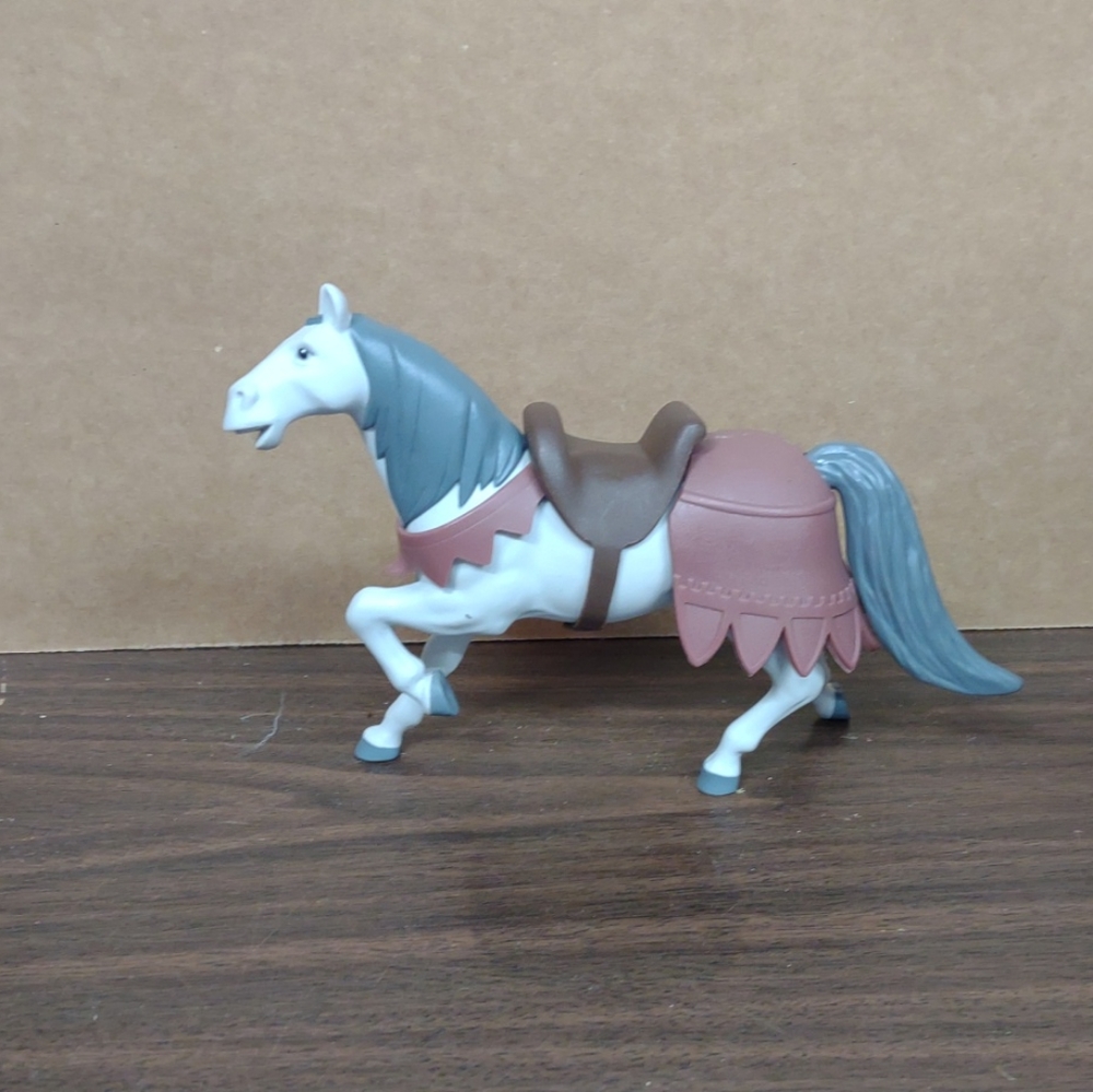 Disney Achilles horse -The Hunchback of Notre Dame Mattel -White Horse Gray Mane